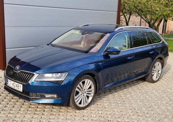 Skoda Superb cena 89900 przebieg: 79800, rok produkcji 2018 z Toruń małe 497